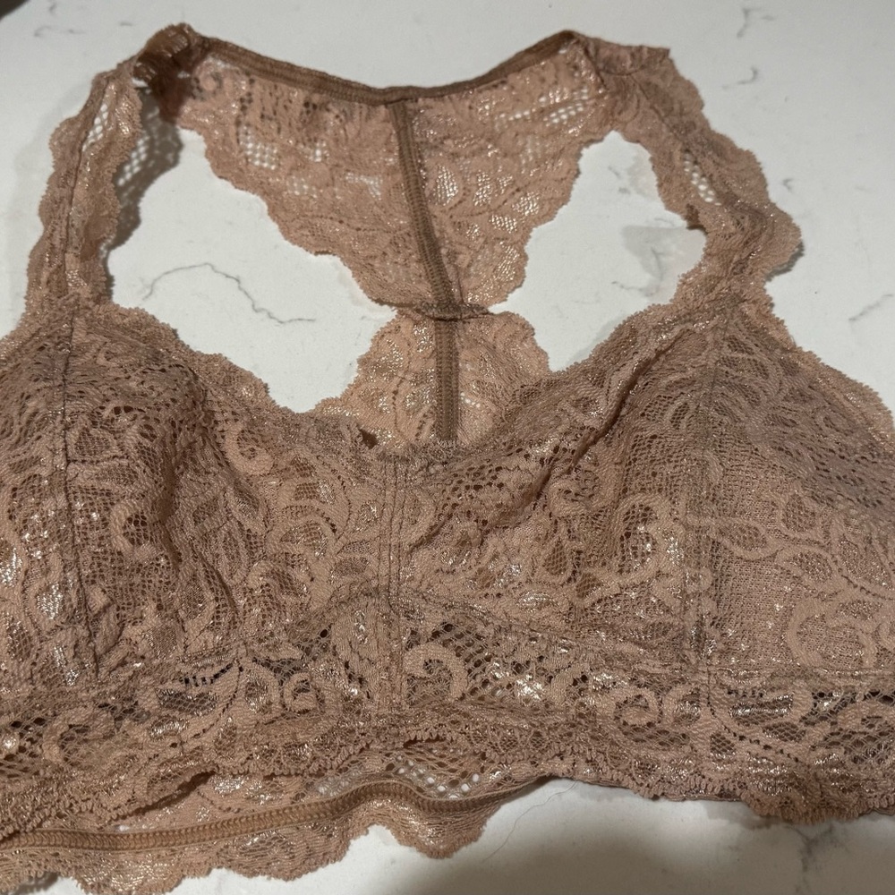 NWT Medium Express Lace Bralette in Tan